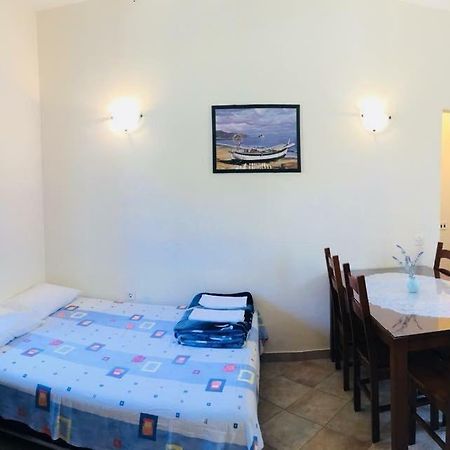 Milutinov Dvor Apartments Vrsi Exteriör bild